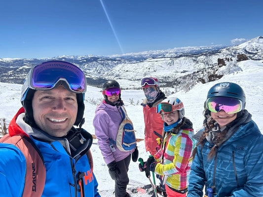 72 Hours at Mammoth Mountain: Shredding Pow & Après Dreams - All About Apres Ski